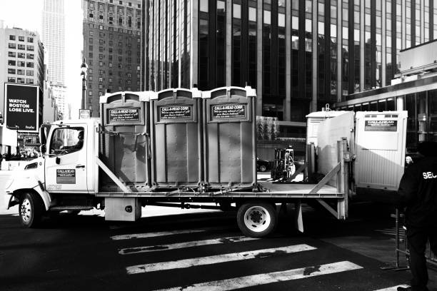 Best Emergency porta potty rental  in Washburn, IL